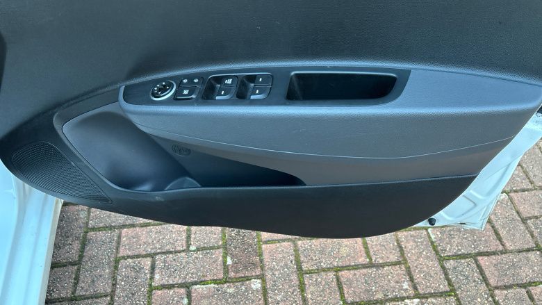 Hyundai i10 1.0 Play 5dr Petrol Hatchback